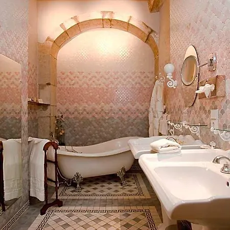 Abbaye De Hotel 4*